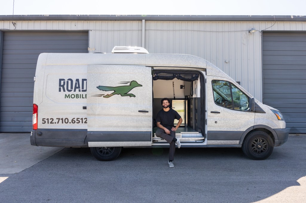 Road Runner mobile barbershop photo 1